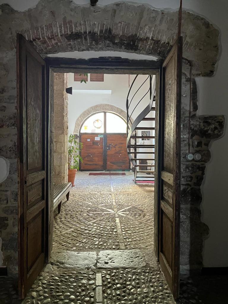 Domus Vela Bed & Breakfast Fornelli Exterior photo